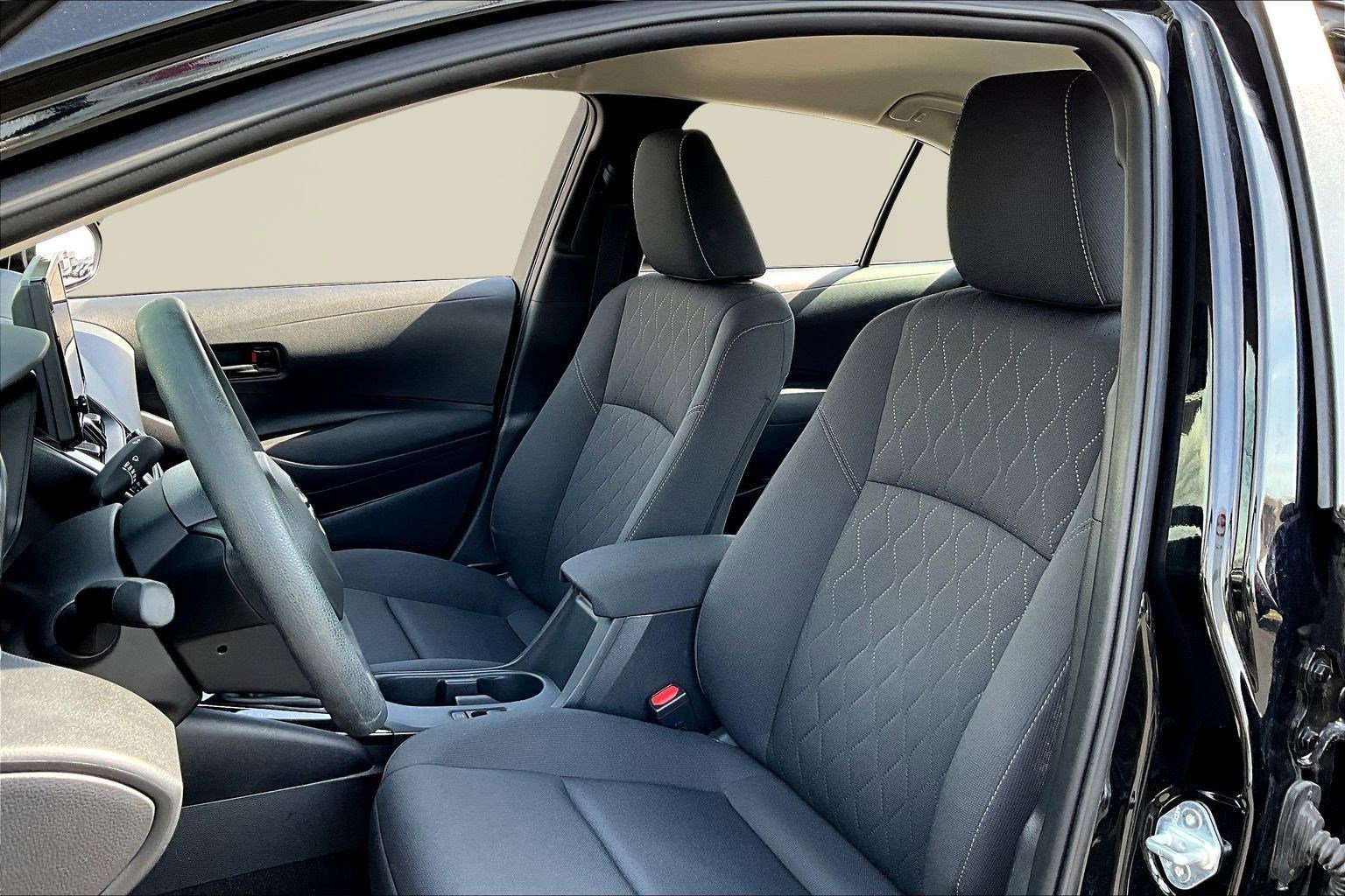 Used 2024 Toyota Corolla LE image 21