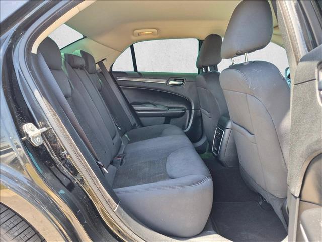 Used 2020 Chrysler 300 Touring w/ Sport Appearance Package RWD image 20
