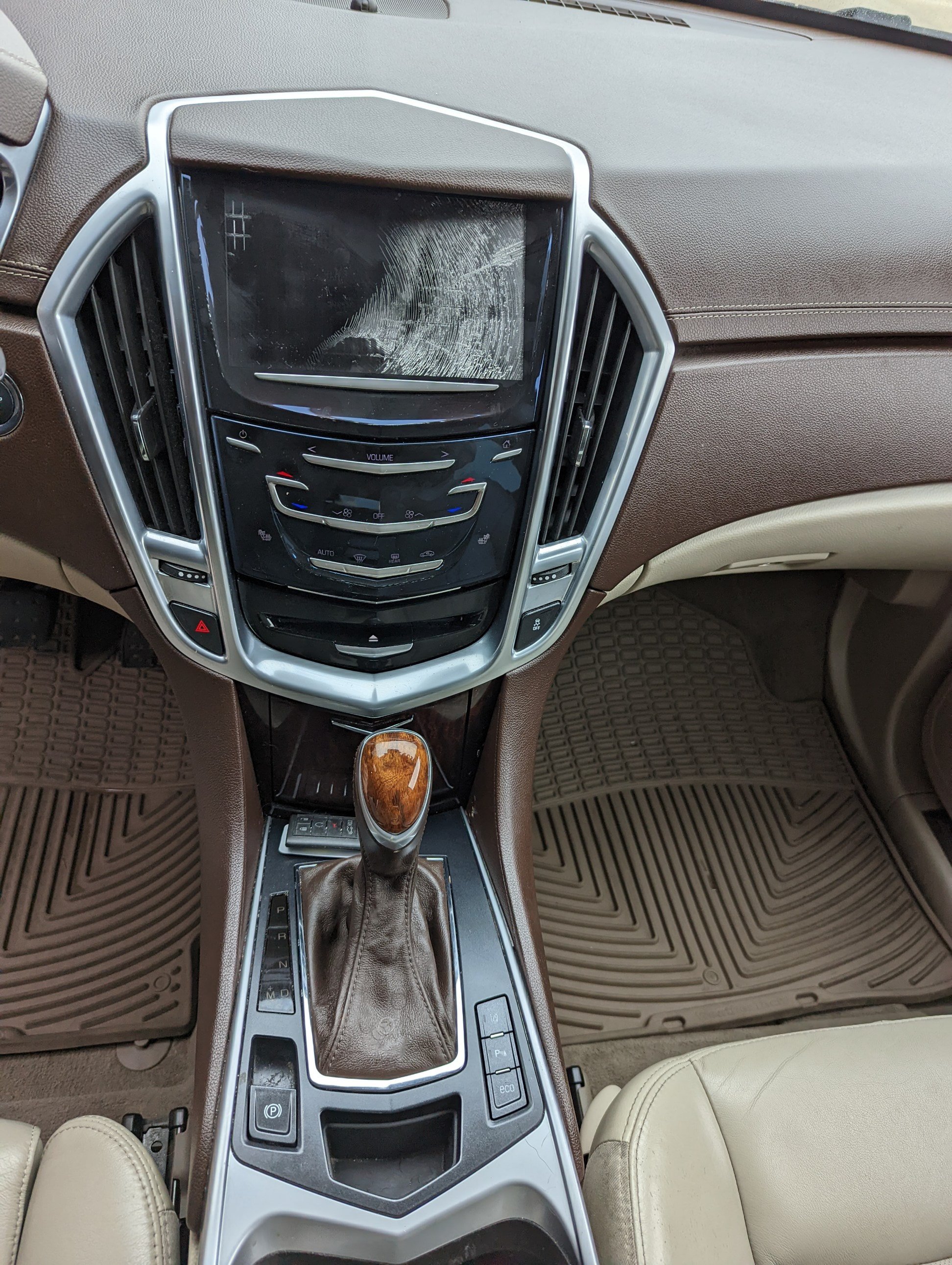 Used 2014 Cadillac SRX Luxury w/ Driver Awareness Package FWD image 6