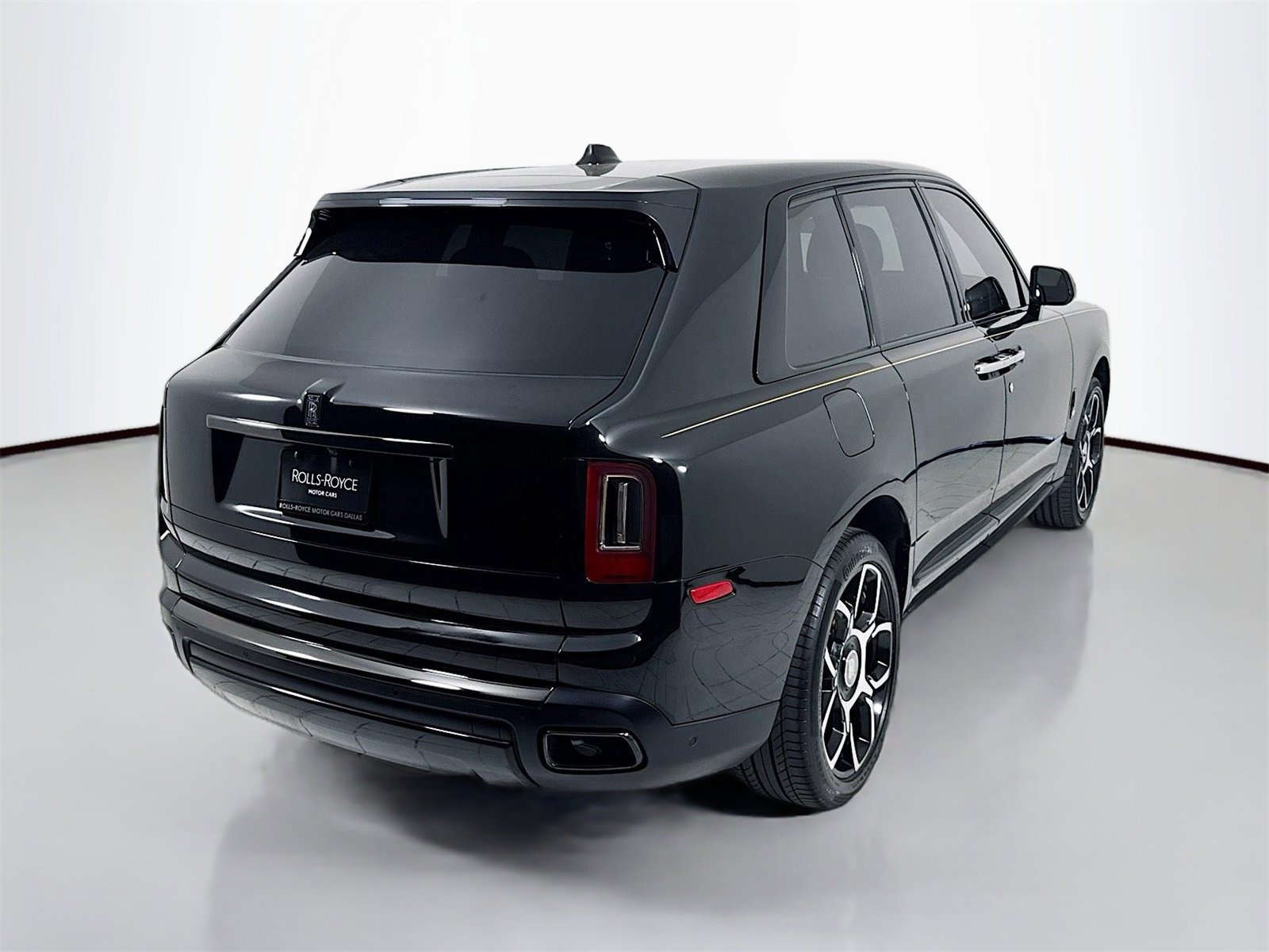 Certified 2024 Rolls-Royce Cullinan Black Badge w/ Dark Exterior Package image 7