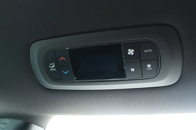 New 2027 Chrysler Pacifica Select FWD image 32