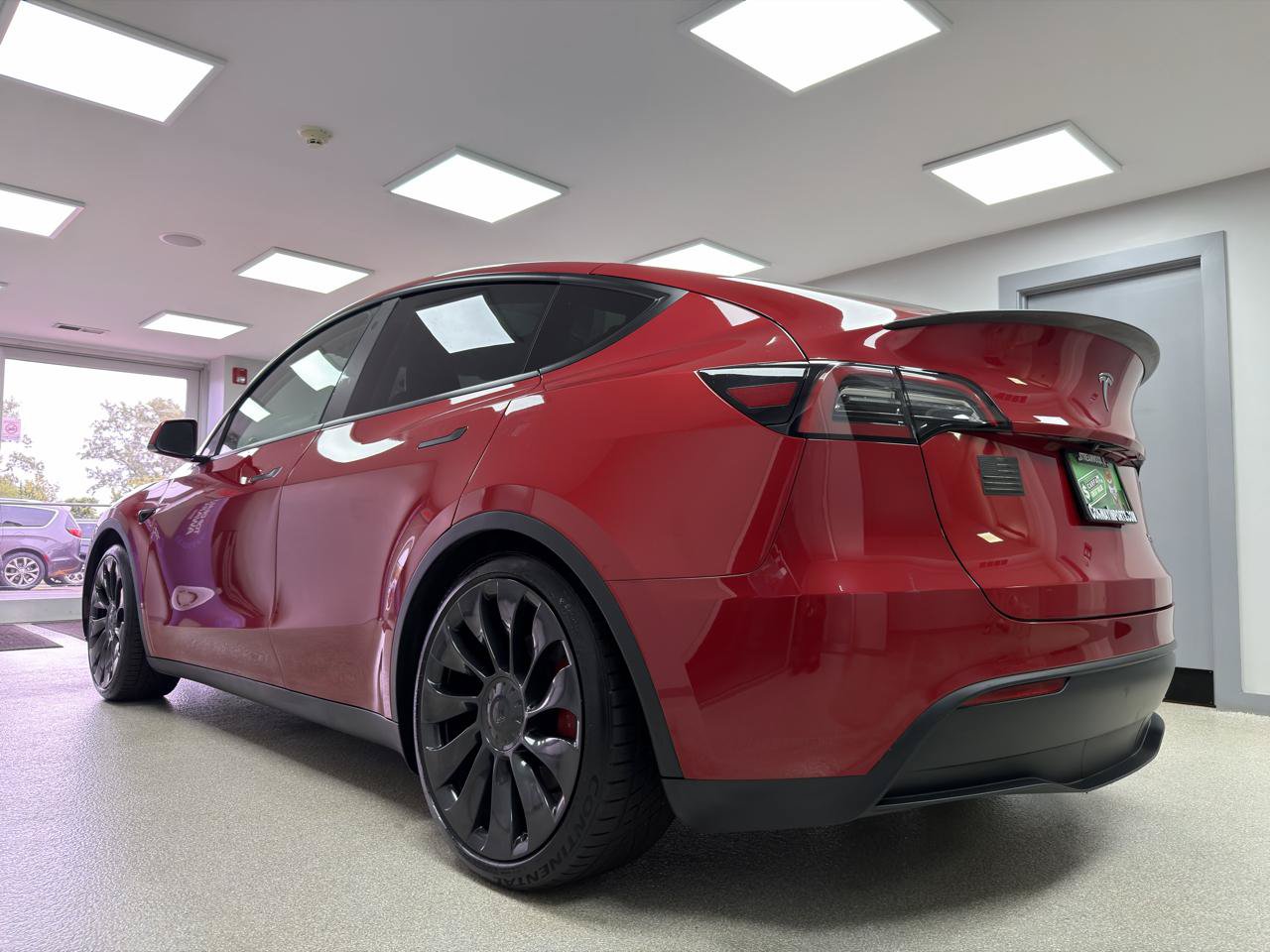 Used 2023 Tesla Model Y Performance AWD/4WD image 5