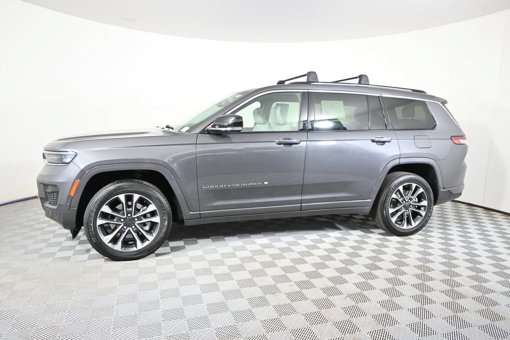 Used 2021 Jeep Grand Cherokee L Overland w/ Luxury Tech Group IV AWD/4WD image 2