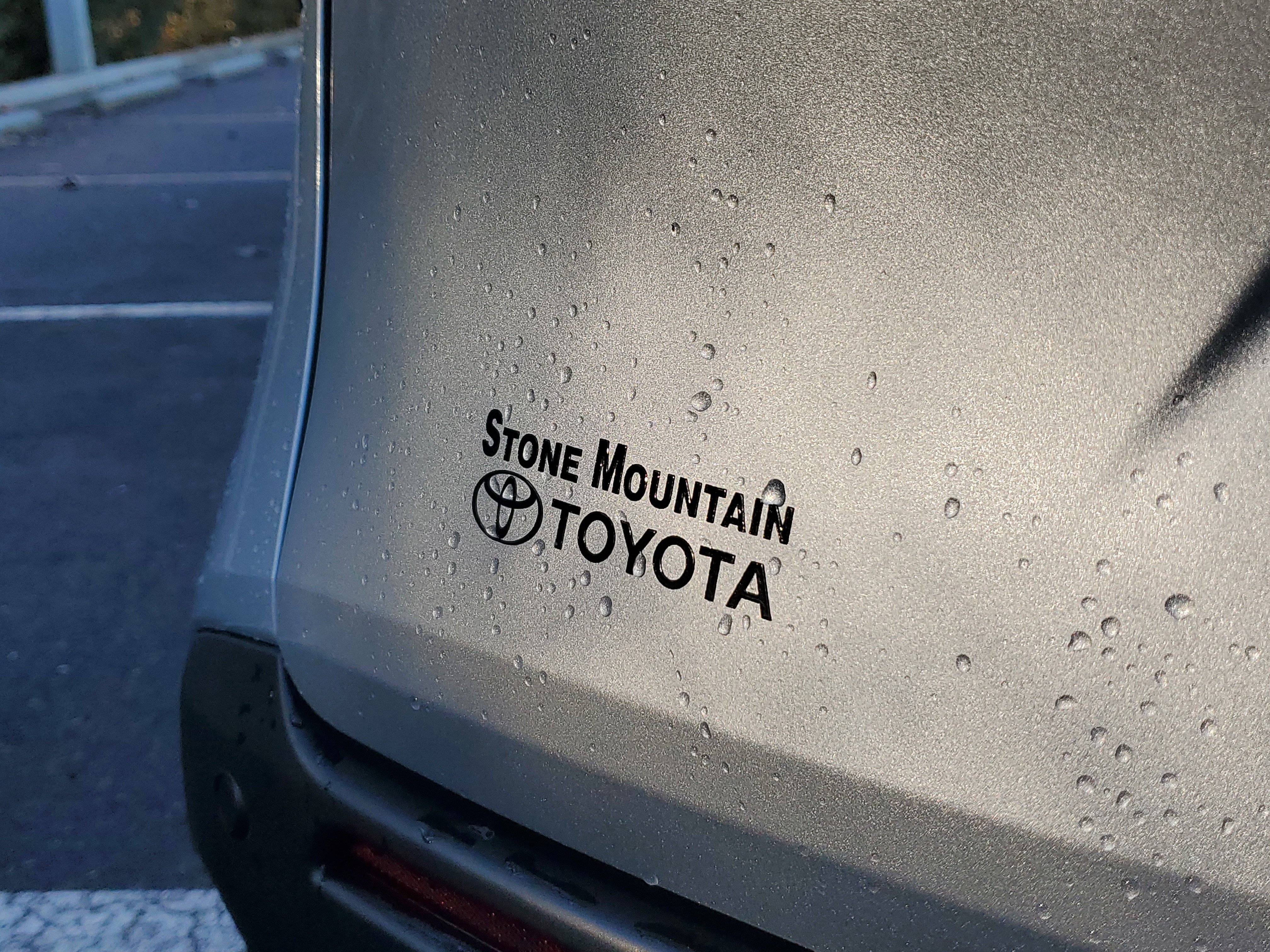 Used 2024 Toyota Sienna XLE image 9