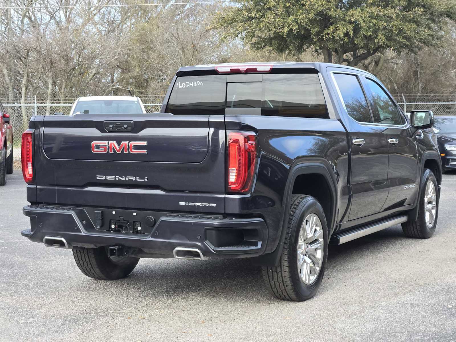 Certified 2022 GMC Sierra 1500 Denali image 7