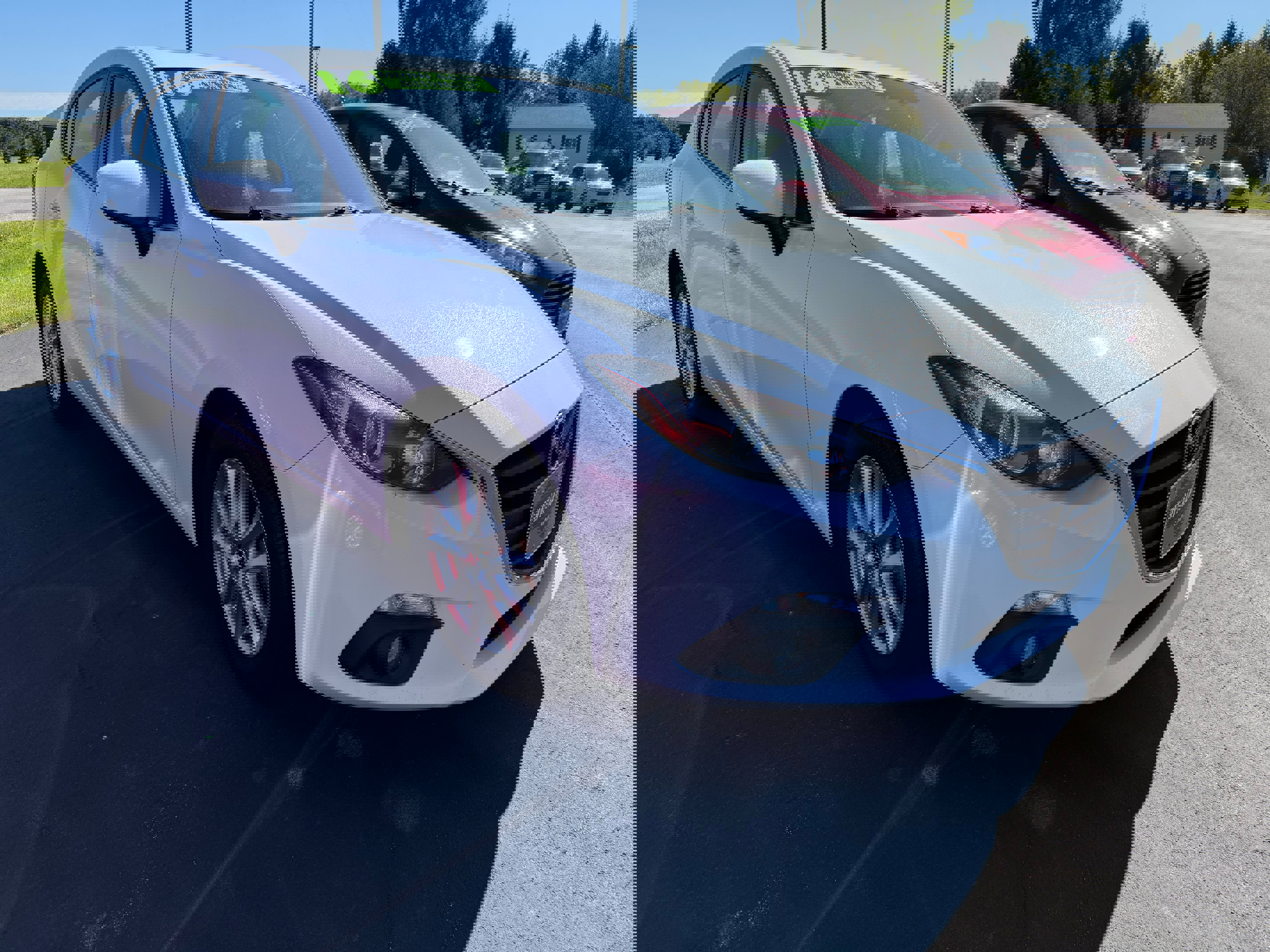 Used 2016 MAZDA MAZDA3 i Touring FWD image 2