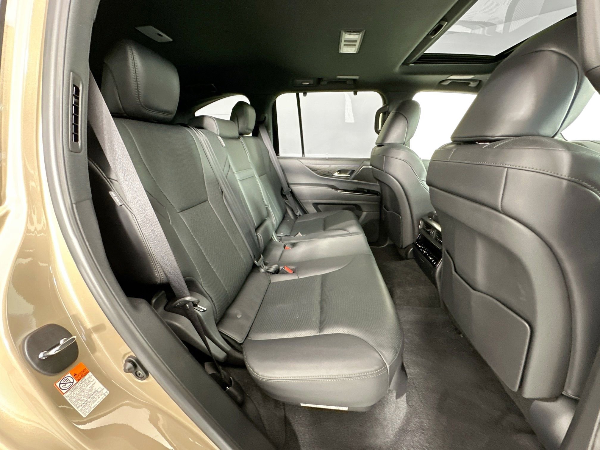 Used 2025 Lexus LX 700h Overtrail AWD/4WD image 26