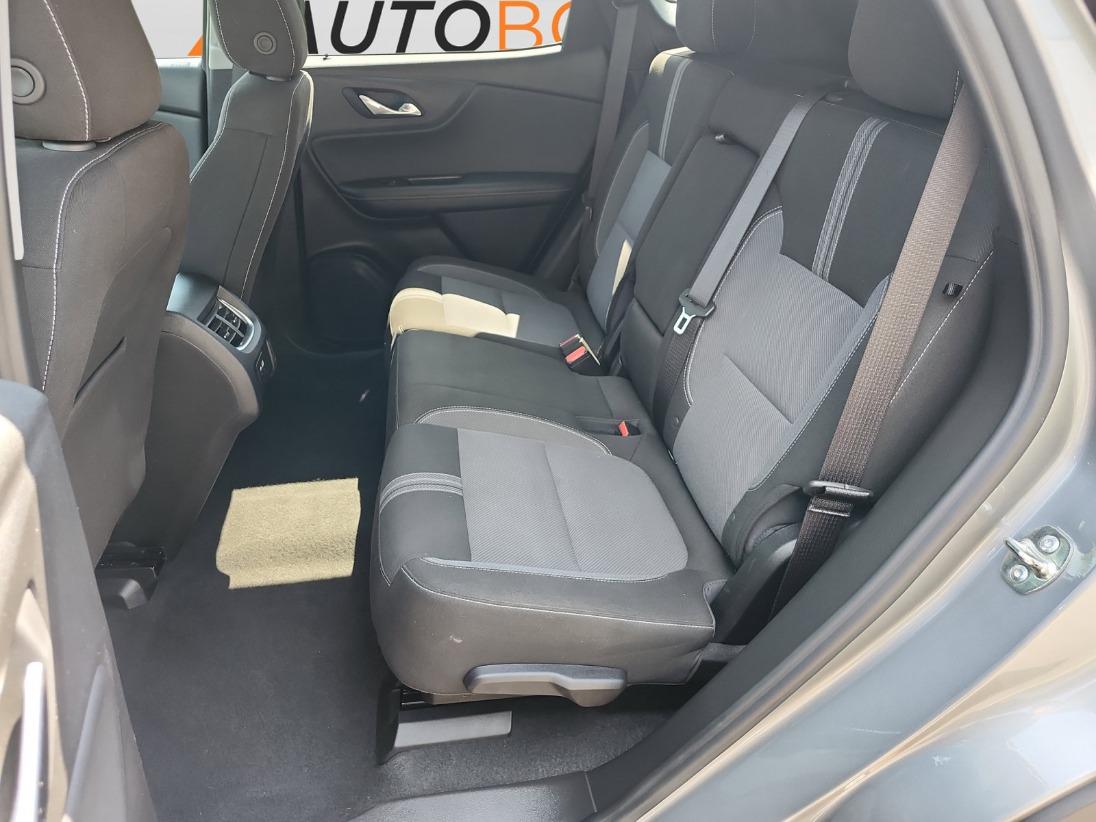 Used 2025 Chevrolet Blazer LT FWD image 15