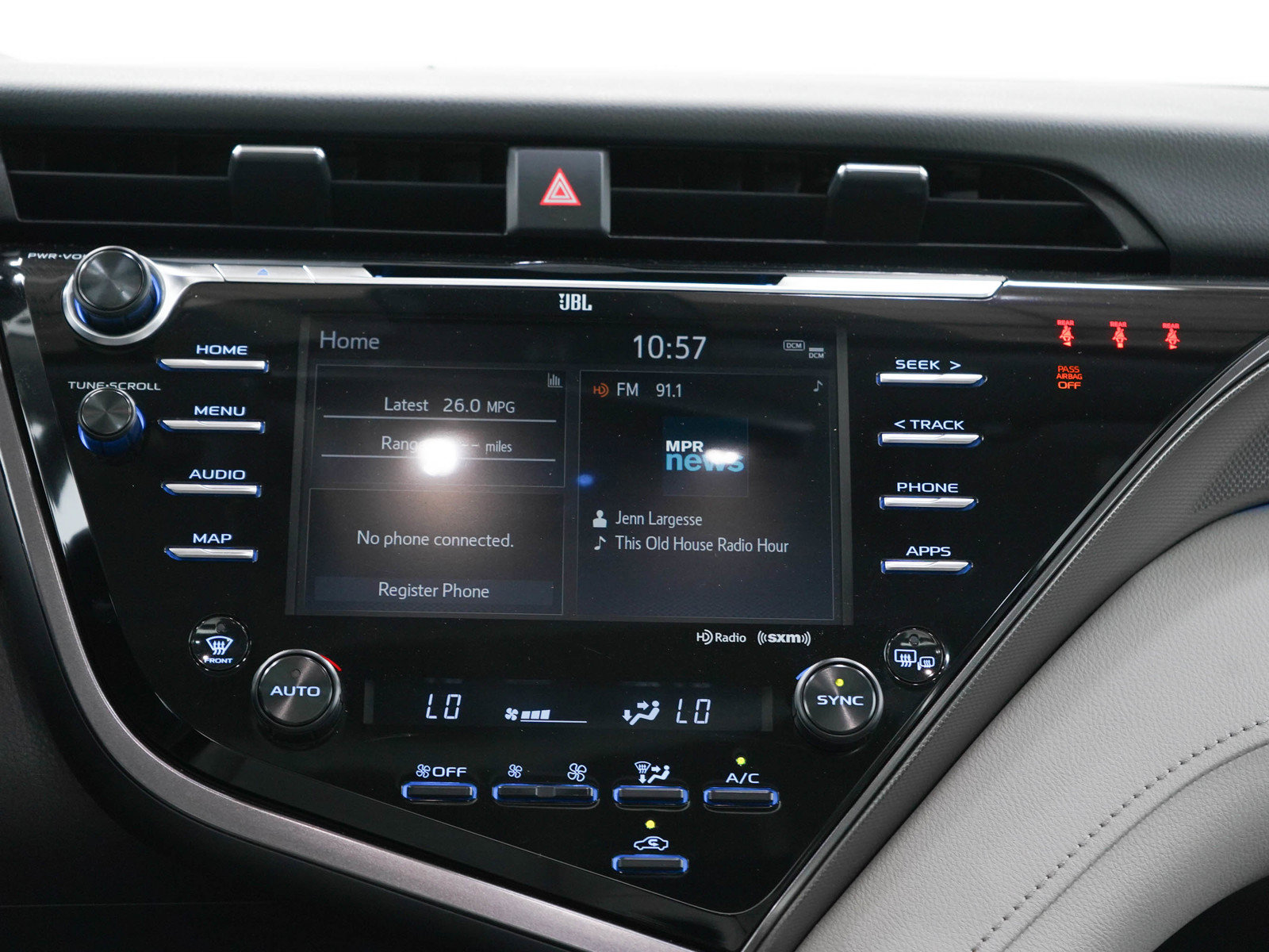 Used 2020 Toyota Camry XSE w/ Blackout Package FWD image 16
