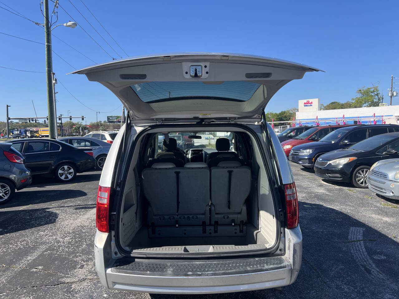 Used 2009 Dodge Grand Caravan SE w/ Climate Group image 12