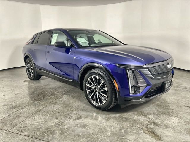 Used 2026 Cadillac Lyriq Sport image 2