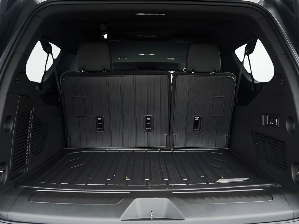 New 2026 GMC Yukon XL Elevation w/ LPO, Floor Liner Package image 8