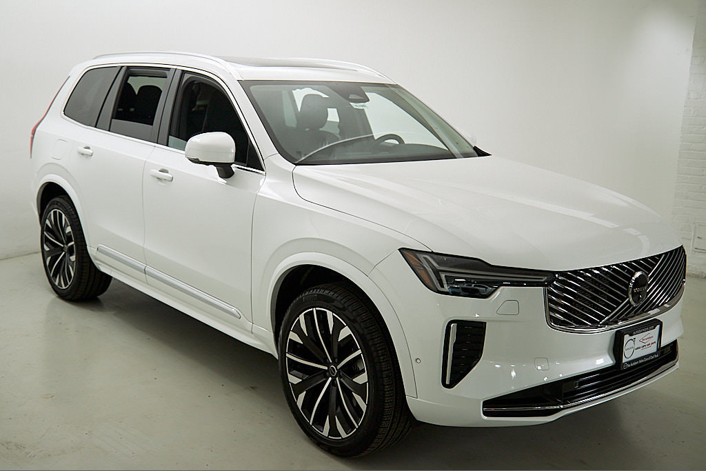 New 2026 Volvo XC90 B6 Plus w/ Protection Package AWD/4WD image 4