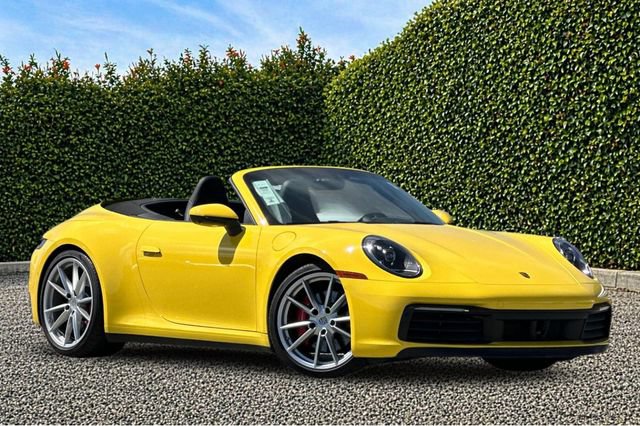 Used 2023 Porsche 911 Carrera 4S AWD/4WD image 2