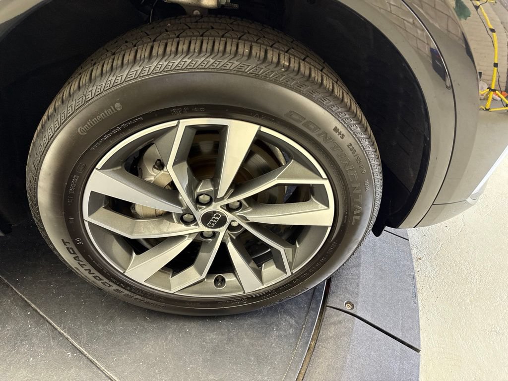 Certified 2023 Audi Q5 2.0T Premium Plus AWD/4WD image 13