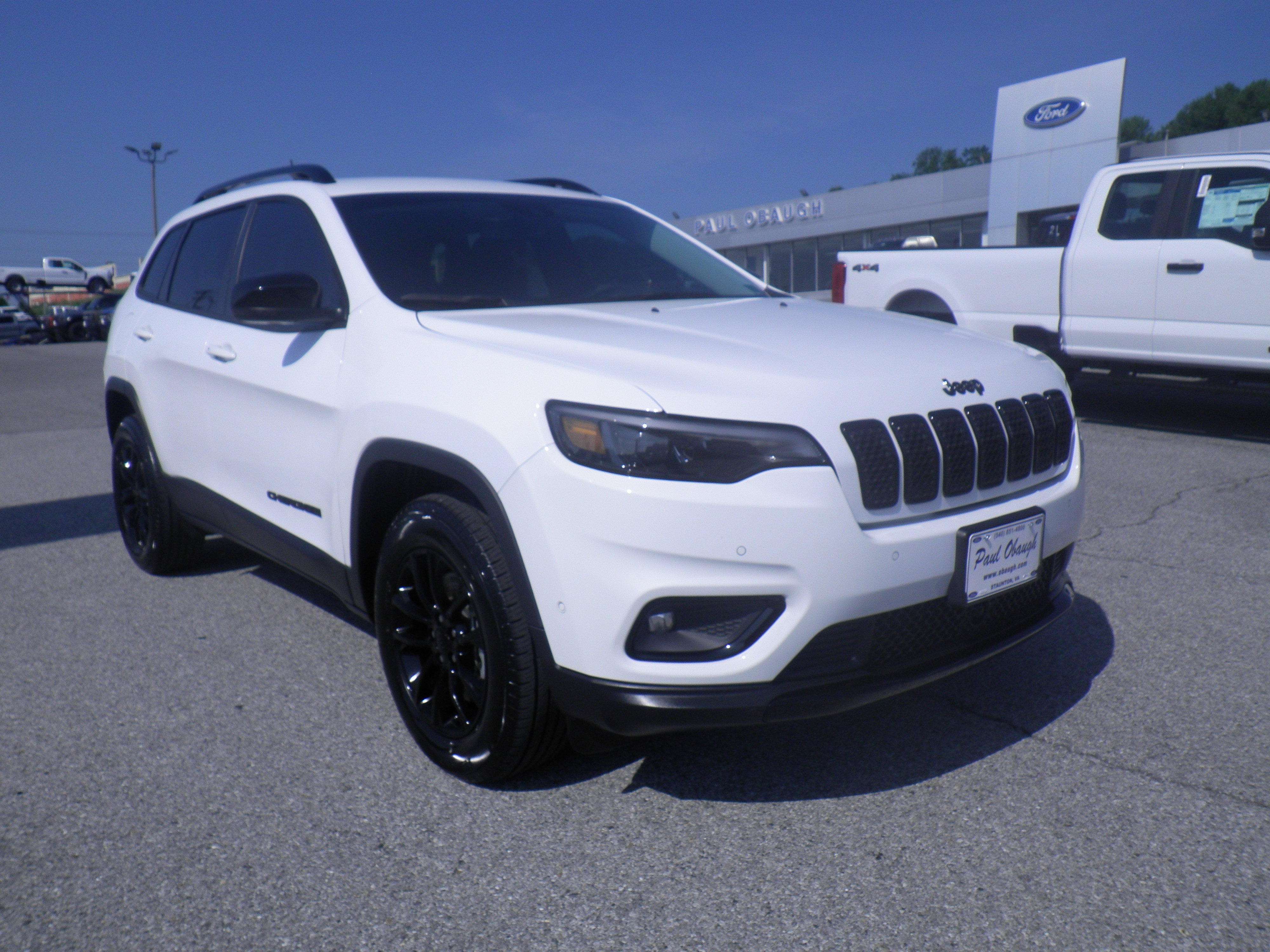 Used 2023 Jeep Cherokee Altitude Lux