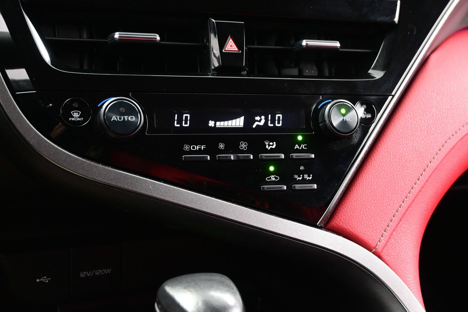 Used 2022 Toyota Camry XSE w/ Cold Weather Package FWD image 20