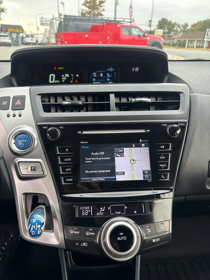 Used 2015 Toyota Prius V Three image 14