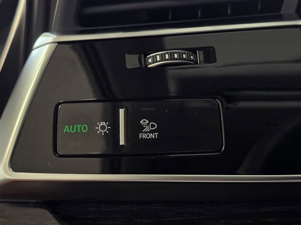 Used 2023 Audi Q7 3.0T Prestige image 35