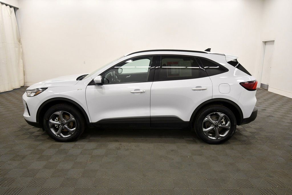 Used 2025 Ford Escape ST-Line Select image 4