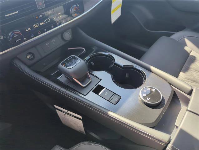 New 2026 Nissan Rogue Platinum w/ Platinum Premium Package AWD/4WD image 13
