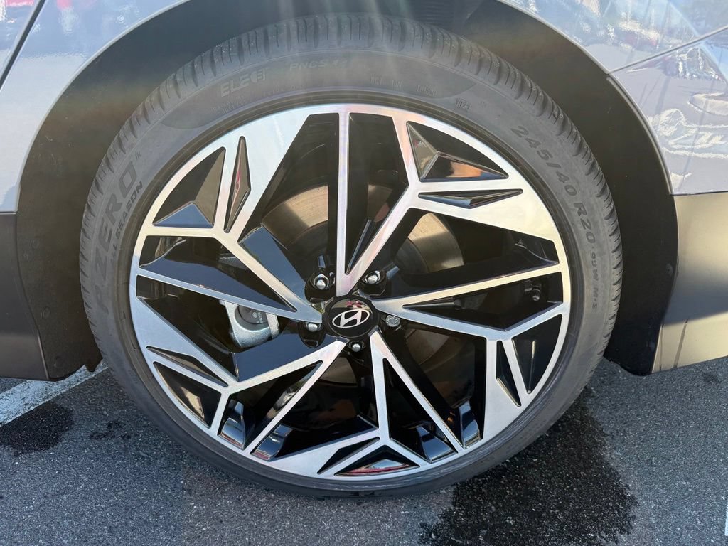 Certified 2025 Hyundai Ioniq 6 SEL AWD/4WD image 30