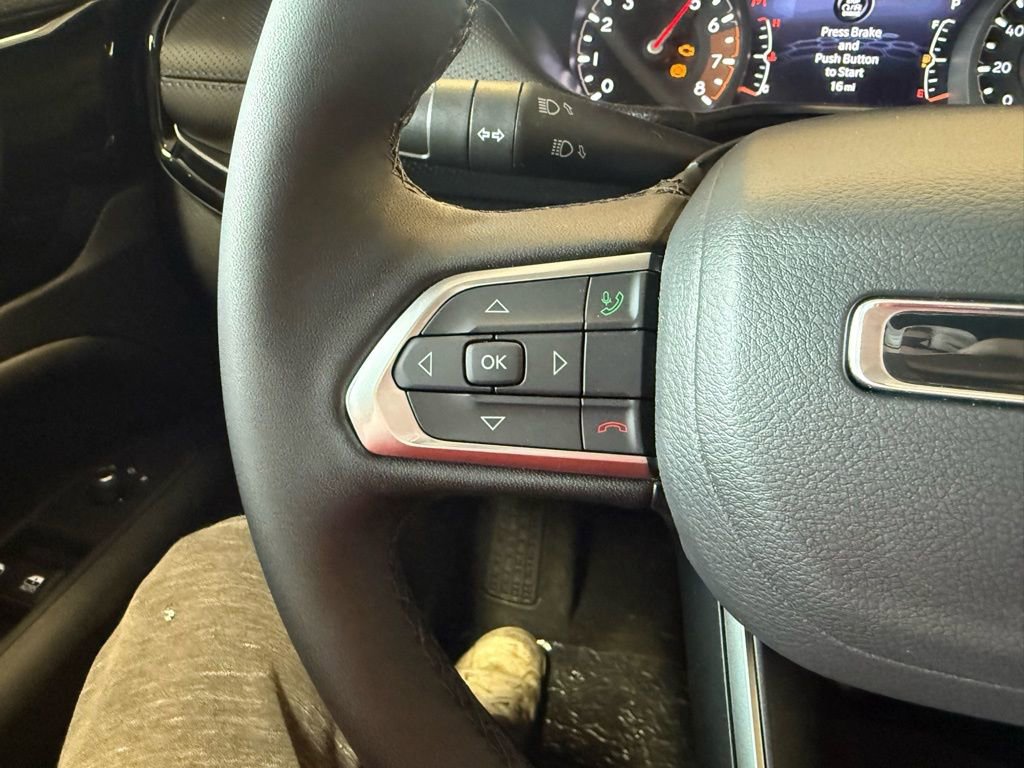 New 2026 Jeep Compass Latitude image 52