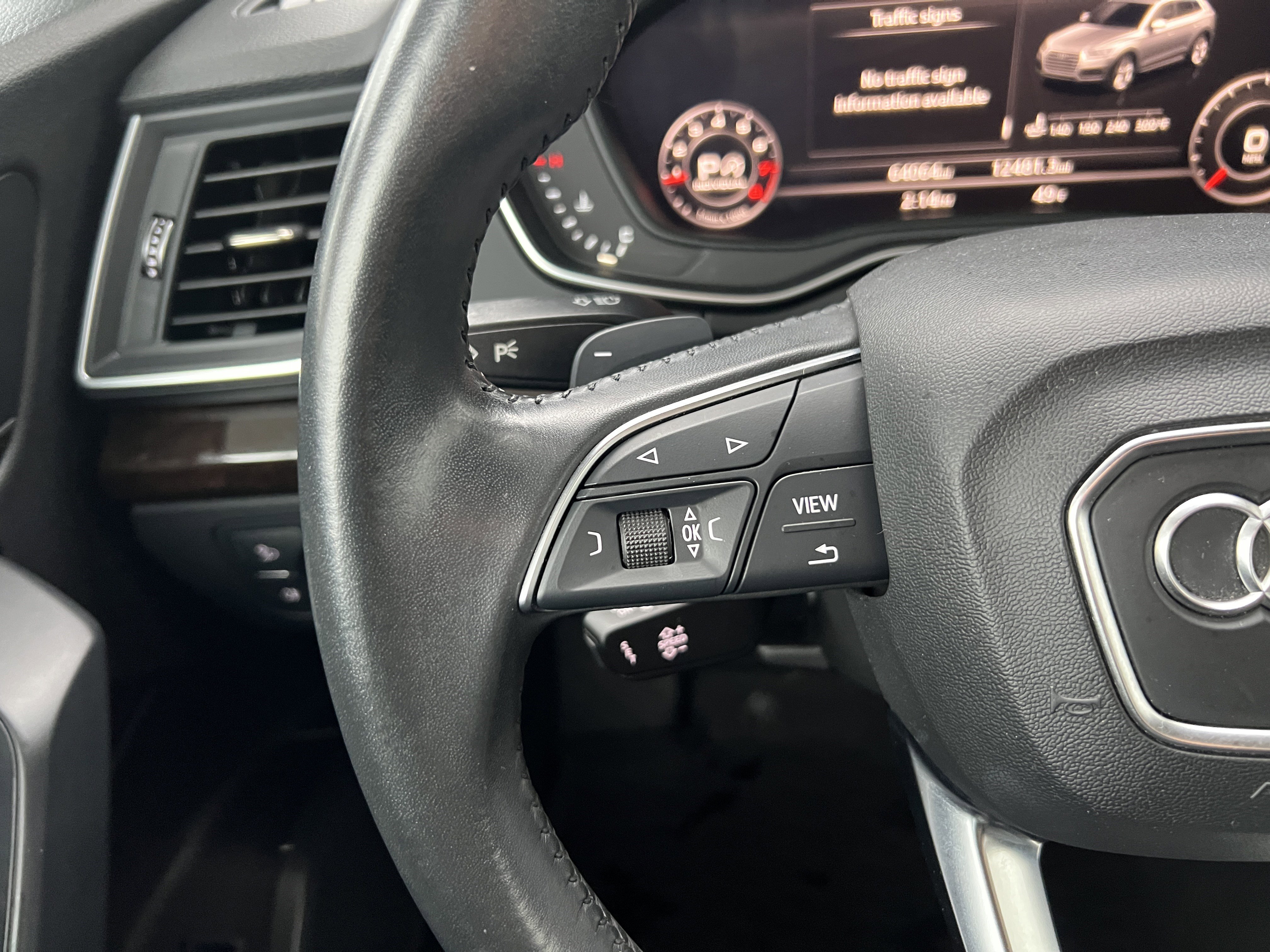 Used 2018 Audi Q5 2.0T Premium Plus w/ Premium Plus Package image 28