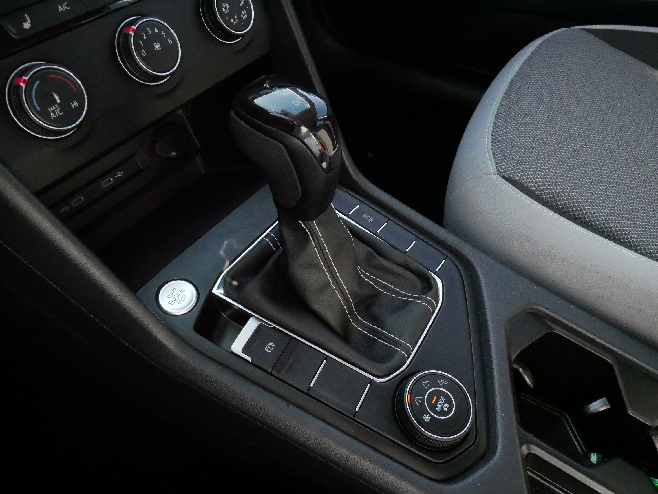 Used 2022 Volkswagen Taos S image 24