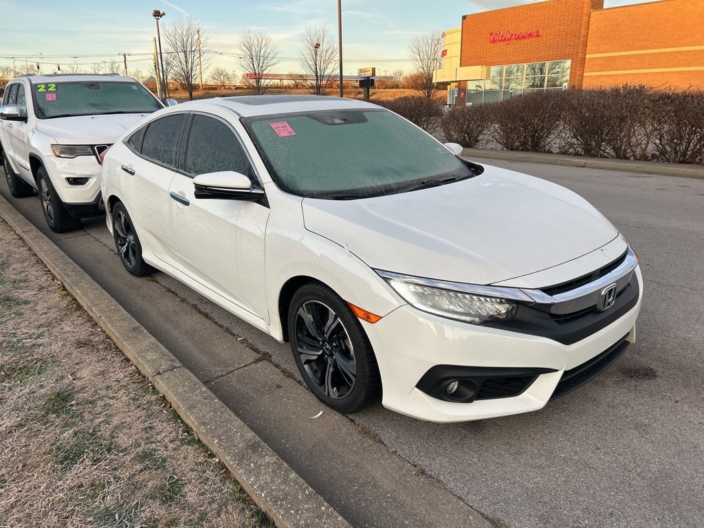 Used 2018 Honda Civic Touring image 3