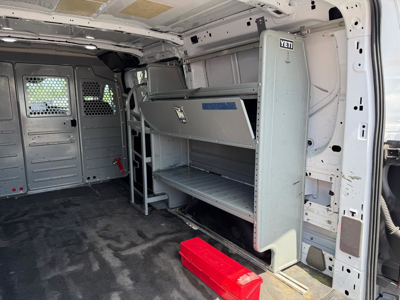 Used 2020 Ford Transit 150 Low Roof RWD image 9