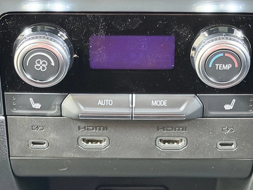 New 2026 GMC Yukon XL Elevation w/ Elevation Premium Package AWD/4WD image 29