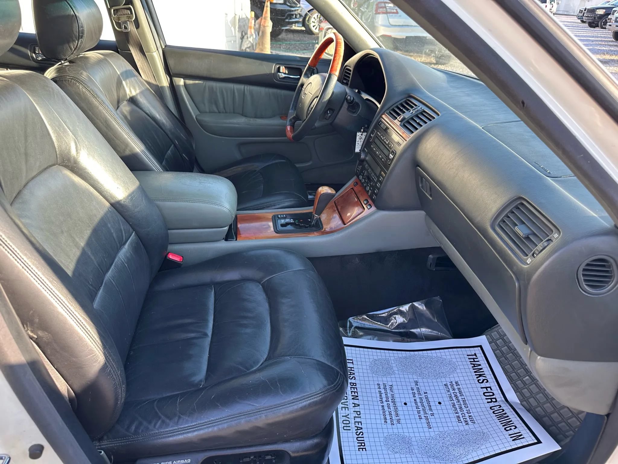 Used 1998 Lexus LS 400 RWD image 10