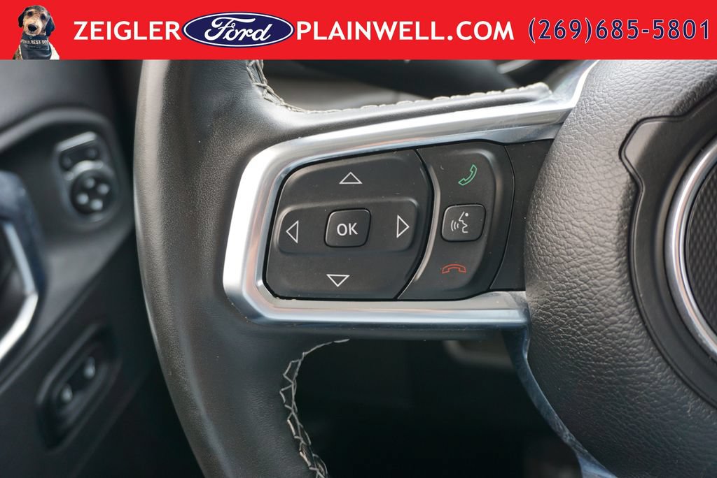 Used 2023 Jeep Wrangler Unlimited Sahara w/ Cold Weather Group AWD/4WD image 24