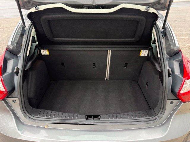 Used 2014 Ford Focus SE FWD image 14