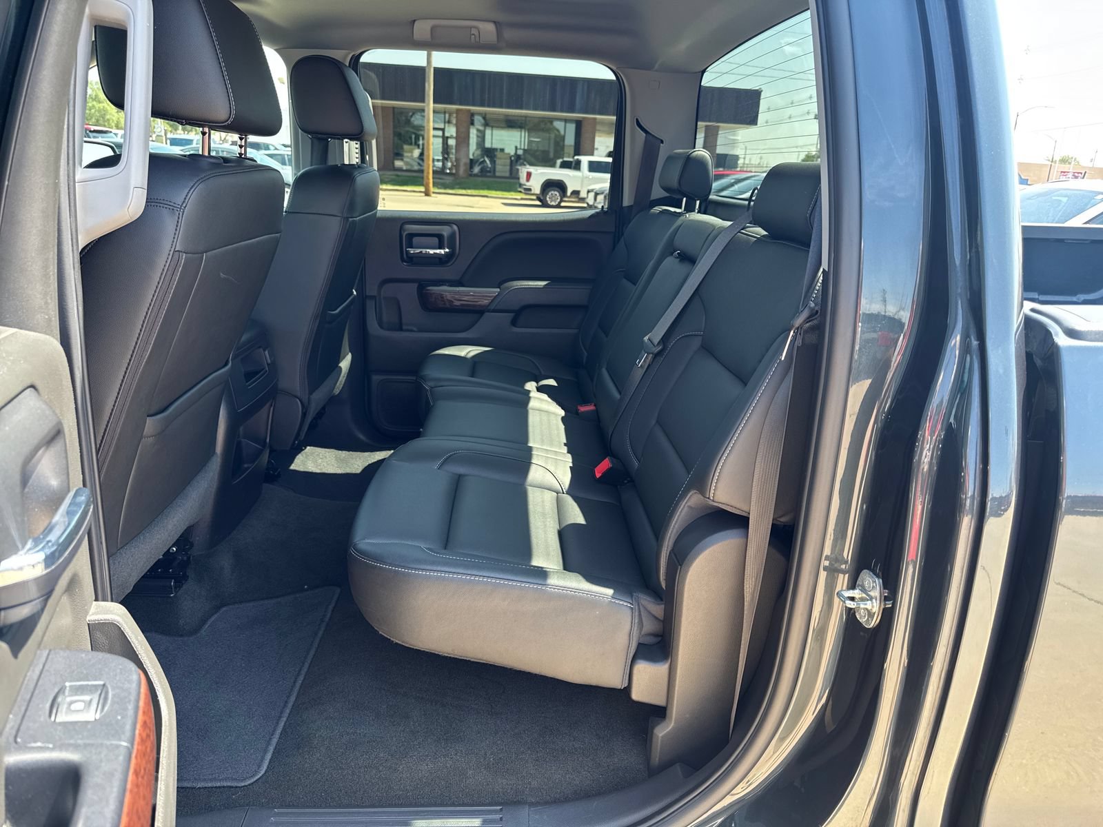 Used 2018 GMC Sierra 1500 SLT w/ SLT Premium Package AWD/4WD image 27