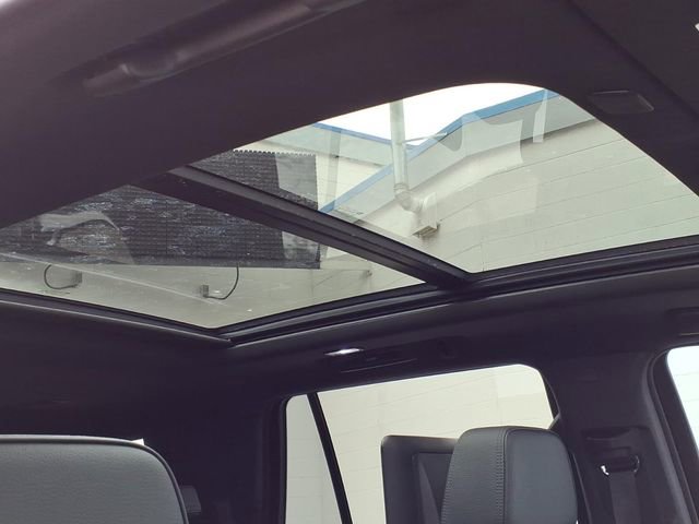 Used 2021 GMC Yukon Denali image 3