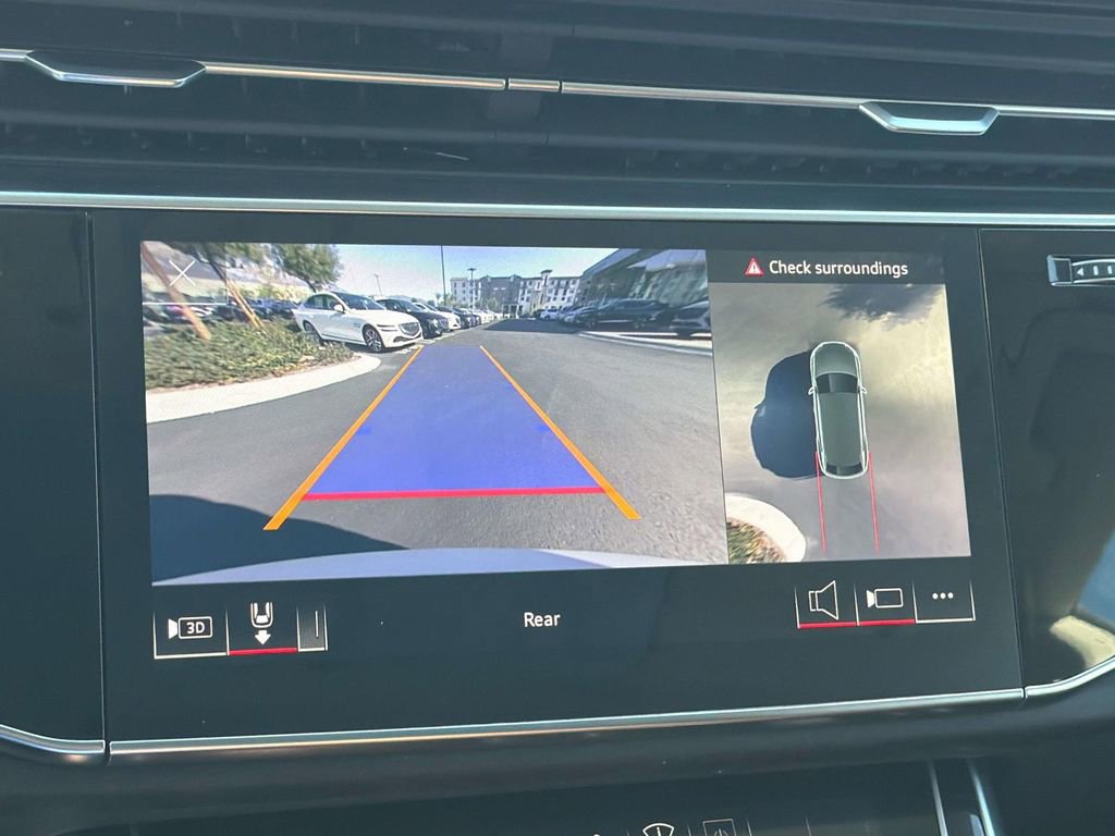 Used 2022 Audi Q8 Prestige image 14