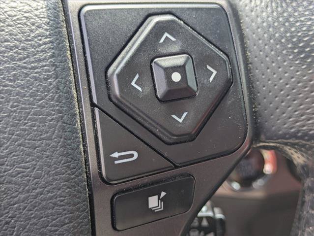 Used 2019 Toyota Tacoma TRD Sport AWD/4WD image 14