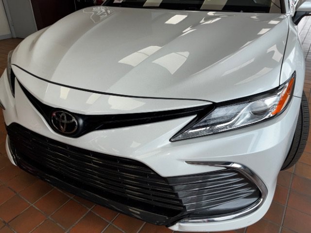 Used 2022 Toyota Camry XLE FWD image 8
