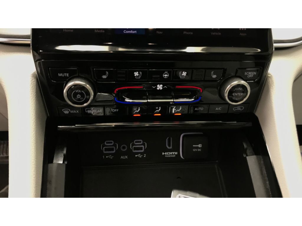 Used 2023 Jeep Grand Cherokee Overland w/ Adv Protech Group III image 12