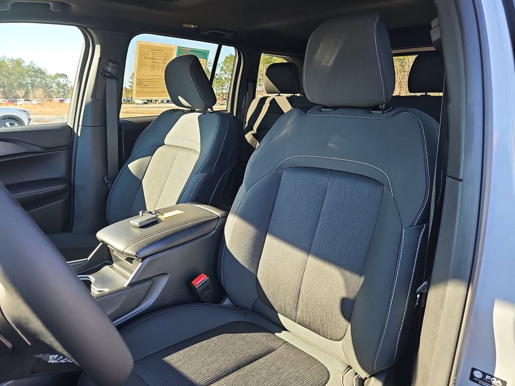 Used 2025 Jeep Grand Cherokee Laredo X w/ Trailer Tow Package image 18