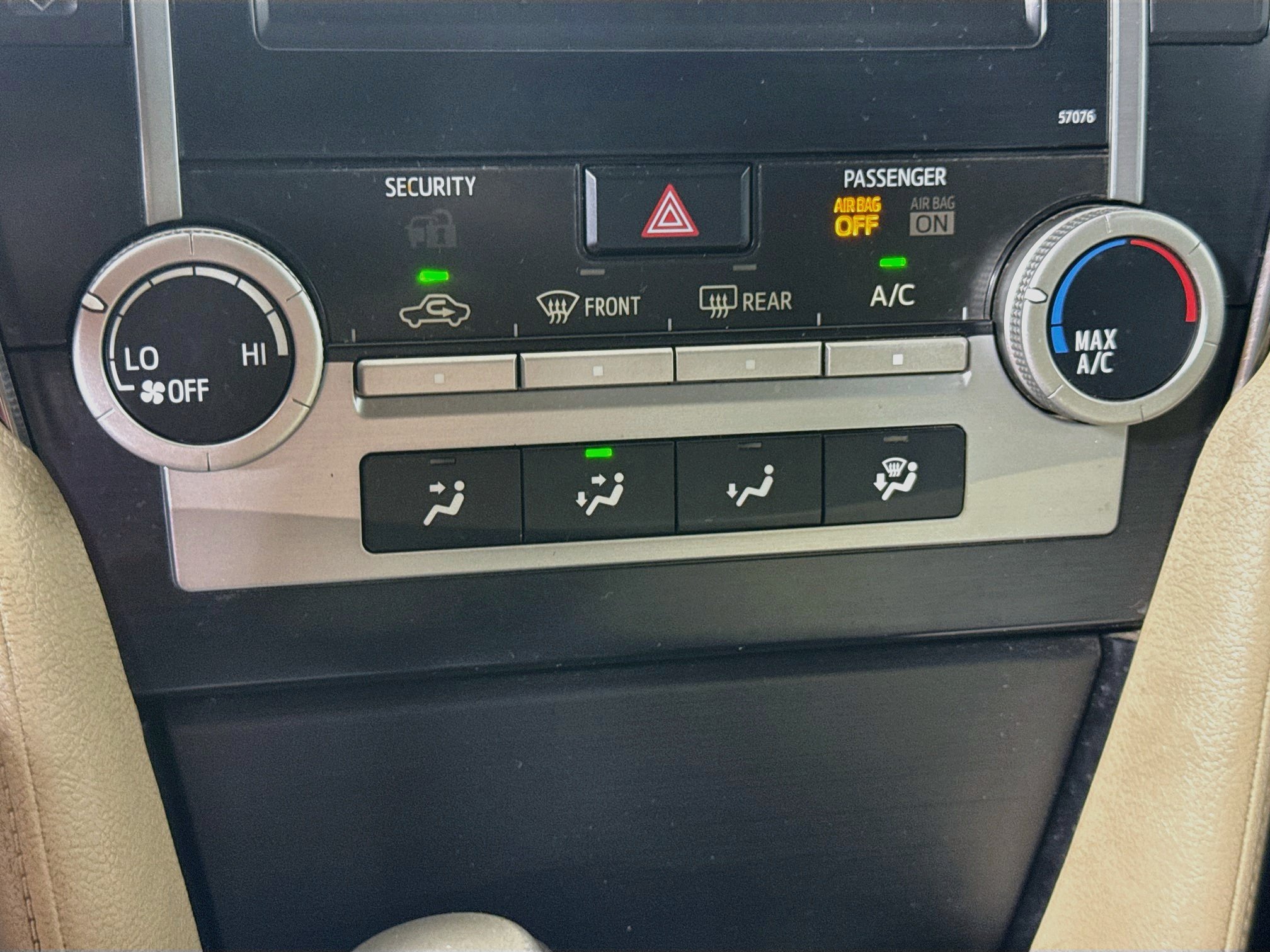 Used 2013 Toyota Camry LE FWD image 15