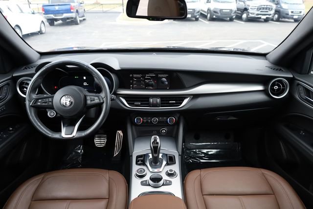 Used 2024 Alfa Romeo Stelvio Ti w/ Active Assist Plus Package image 13