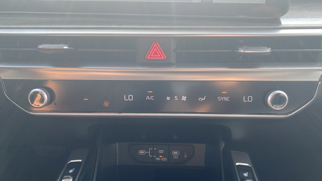 New 2026 Kia Sorento X-Line EX AWD/4WD image 18