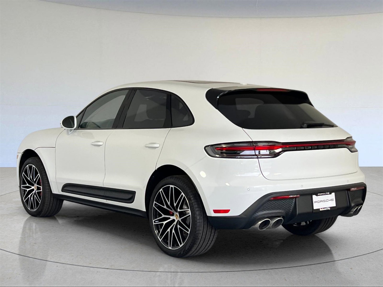 New 2025 Porsche Macan S image 3