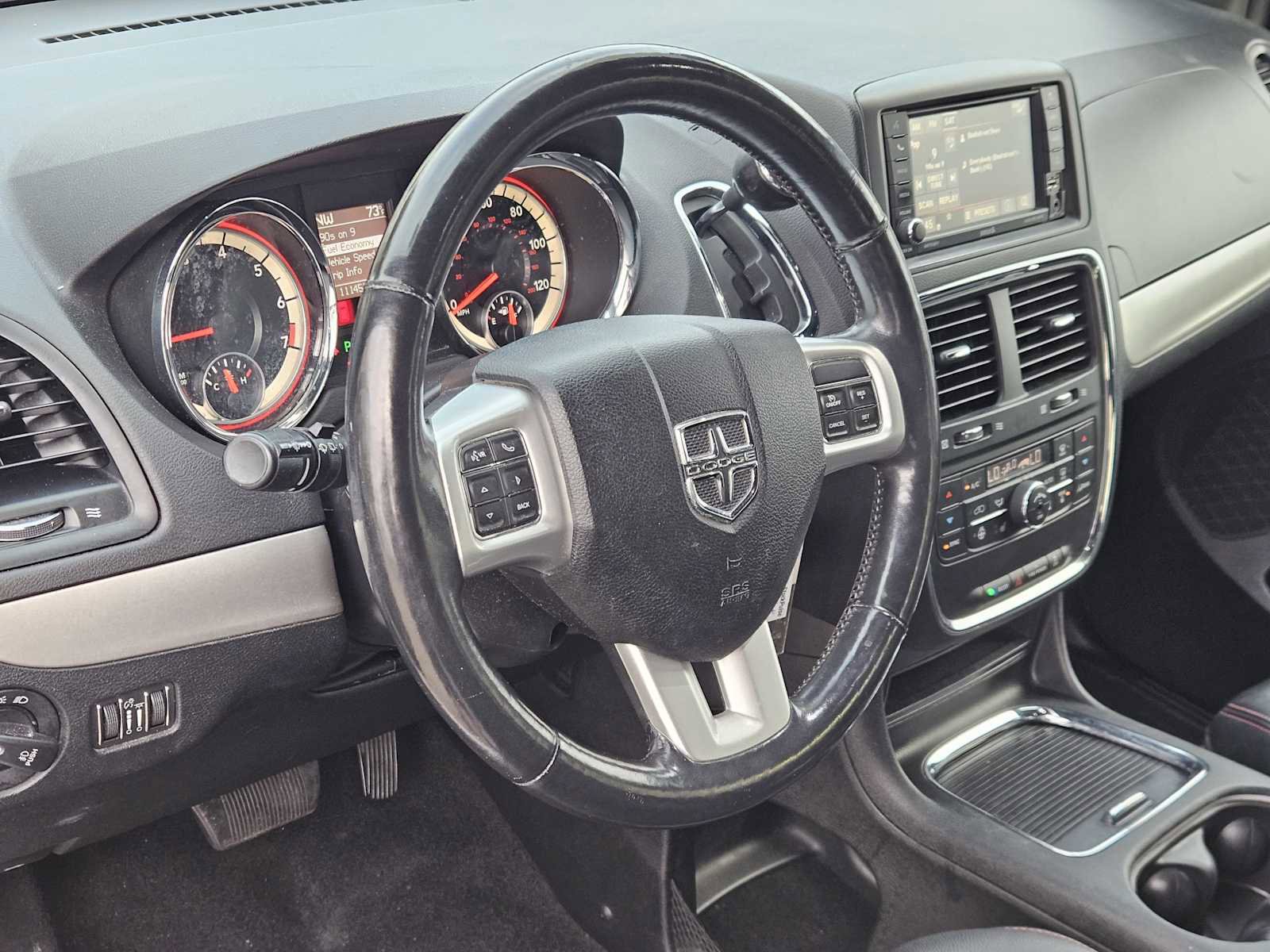 Used 2018 Dodge Grand Caravan GT FWD image 2