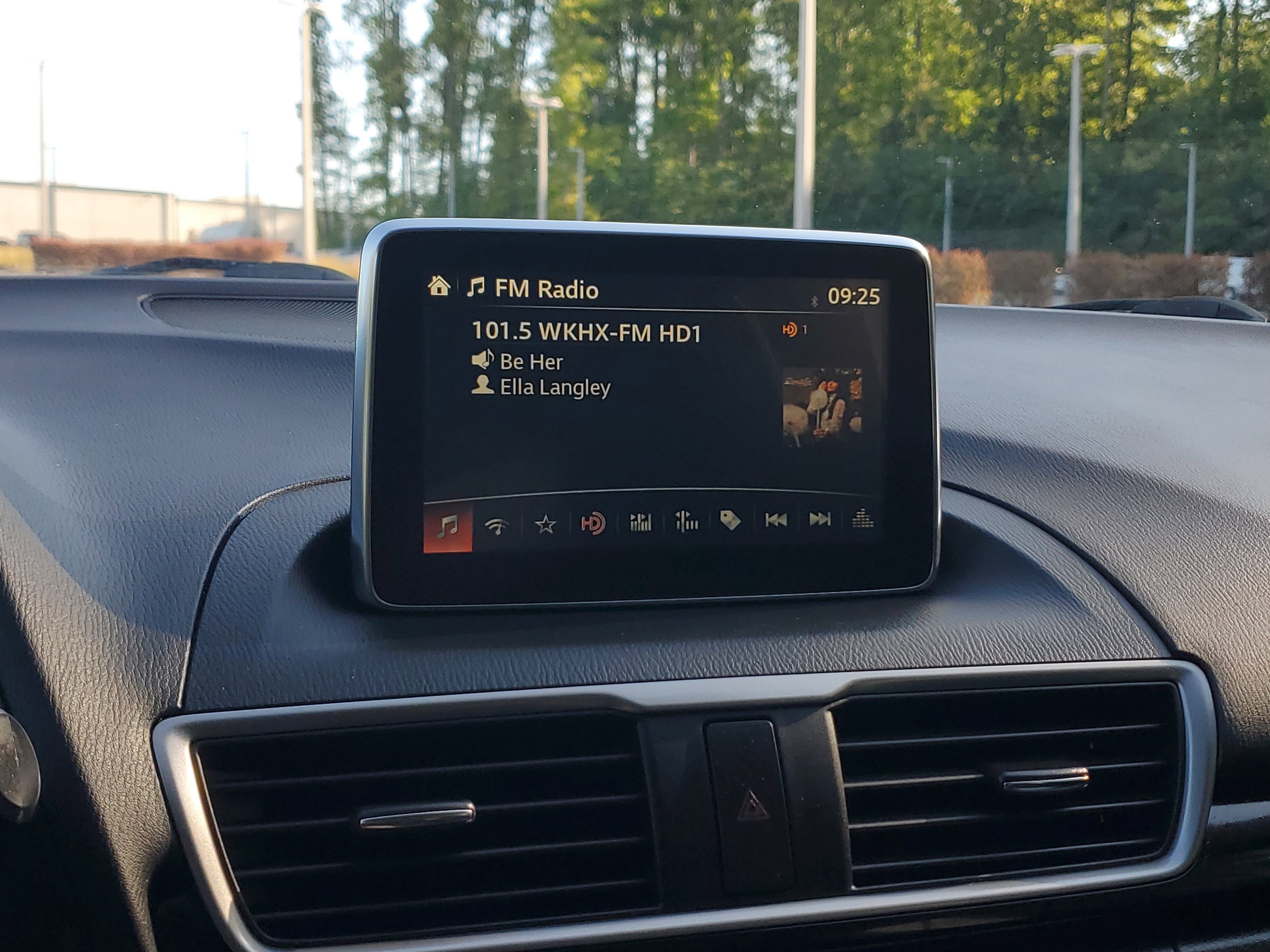 Used 2016 MAZDA MAZDA3 i Sport w/ Preferred Equipment Package image 23