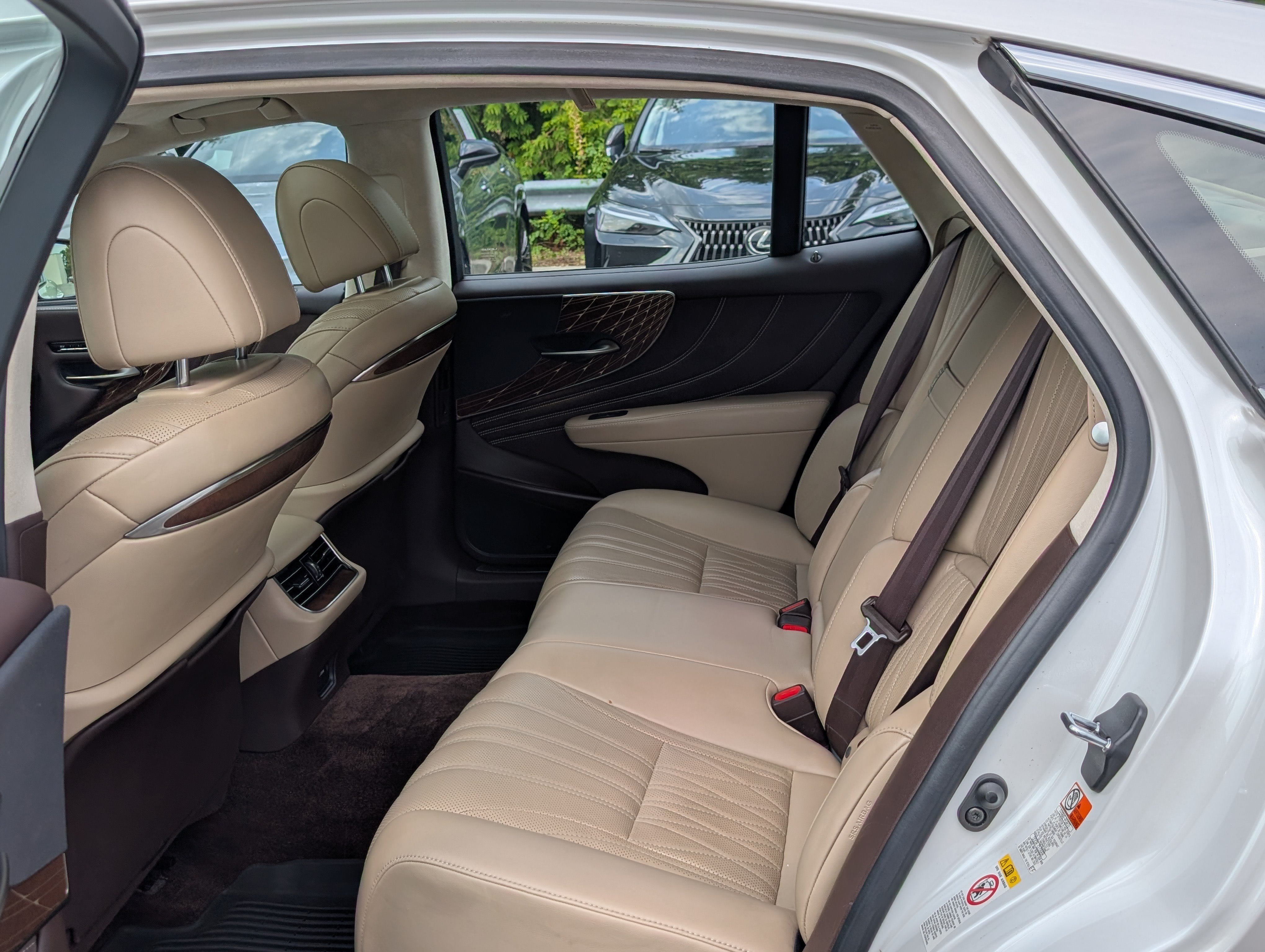 Used 2018 Lexus LS 500 AWD w/ Interior Upgrade Package image 14