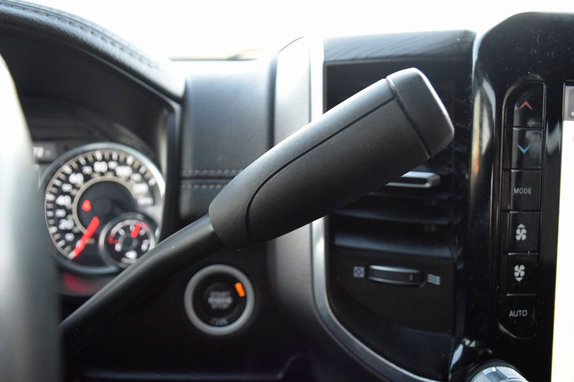 Used 2024 RAM 2500 Laramie w/ Night Edition image 15